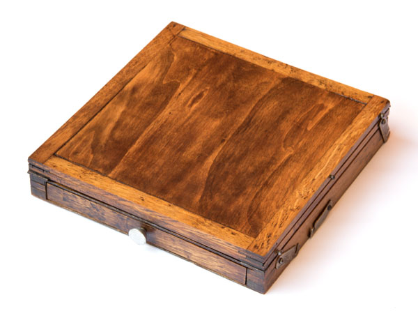 French retouching desk