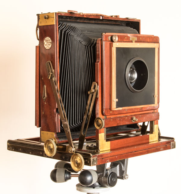 Protar V - Carl Zeiss Jena, 14 cm 1:18 super wide angle lens mounted in a Thornton Pickard Royal Ruby 18x24 cm