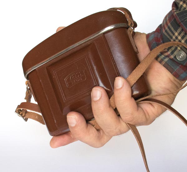 Super Ikonta IV in leather case