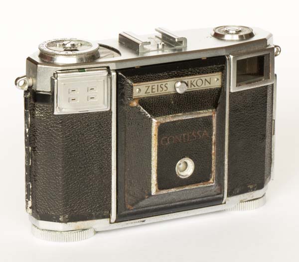 Contessa - Zeiss Ikon - front view closed